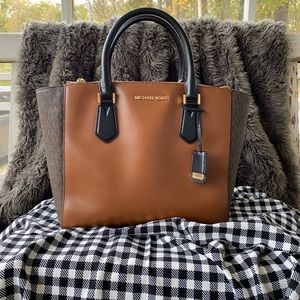 Preowned Michael Kors handbag